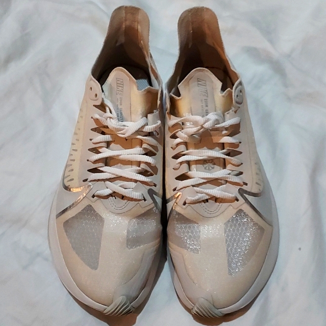 Nike Zoom Gravity Running Sneaker